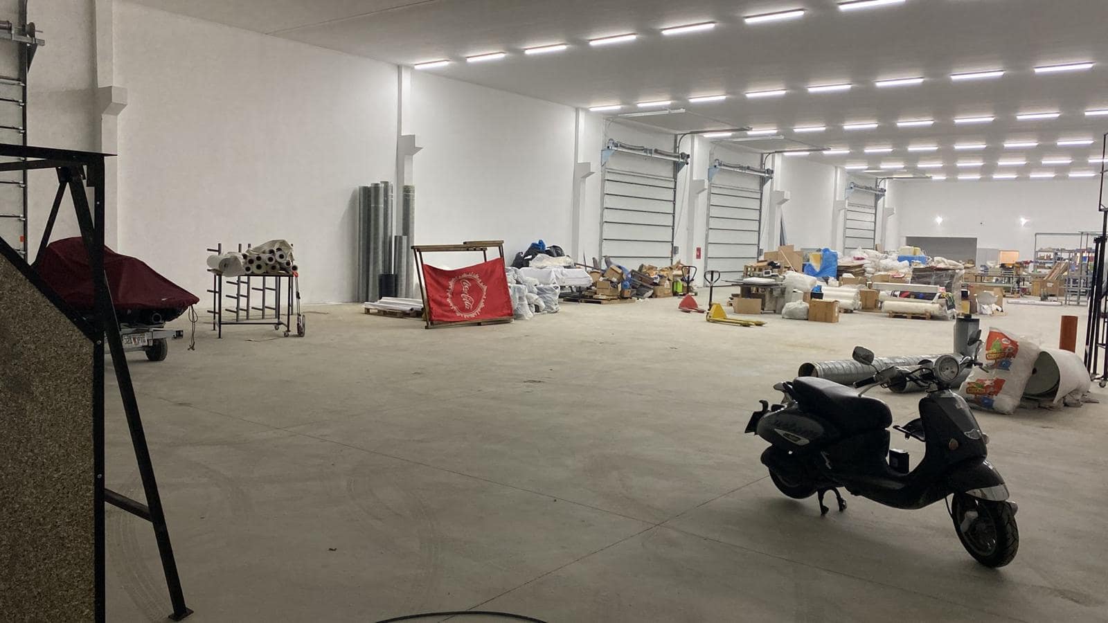 Izdavanje hala Makiš (Čukarica) (7)