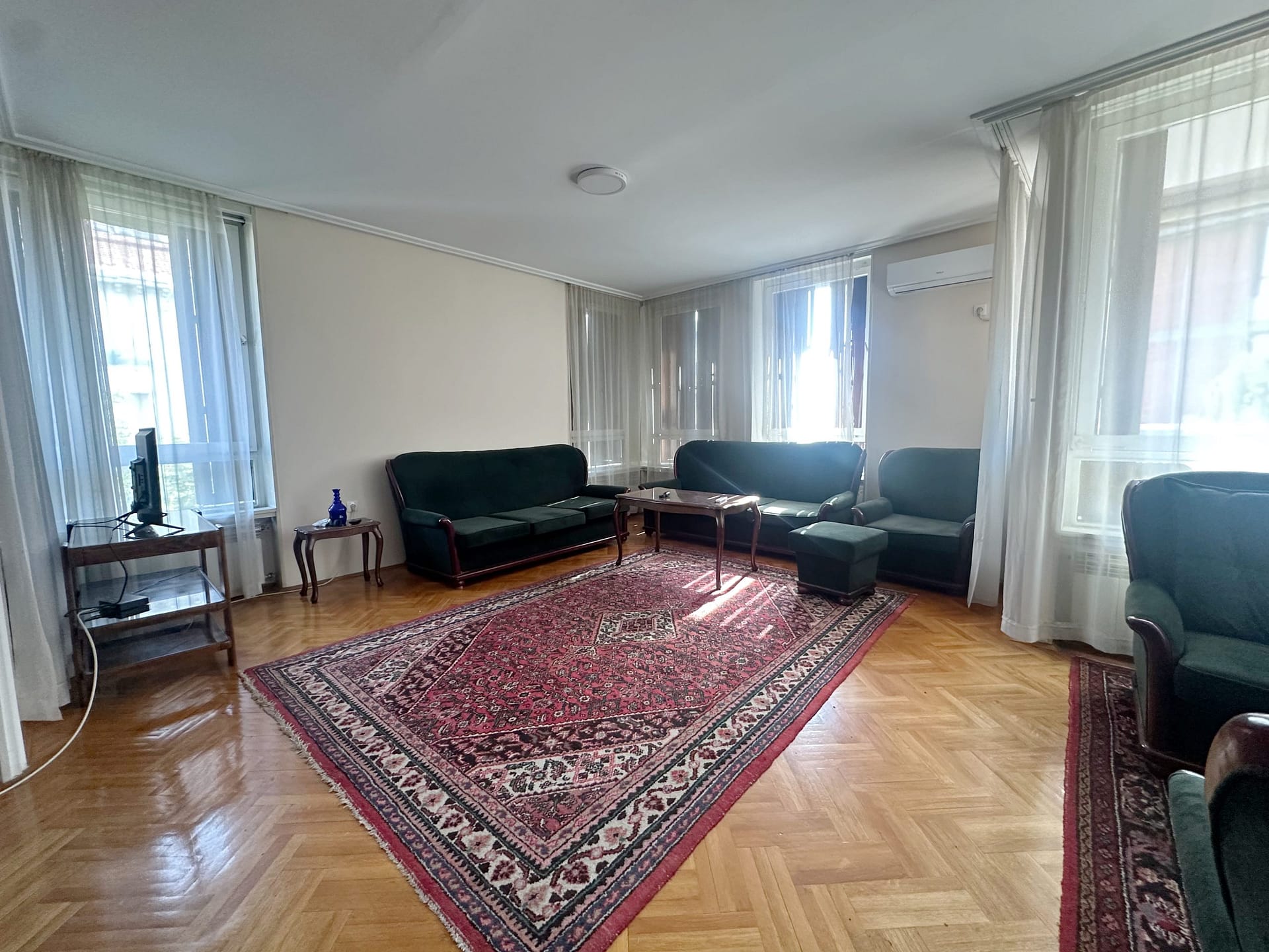 Izdavanje stanova Vračar (Njegoševa) (4) Izdavanje stanova vračar (njegoševa) (4)