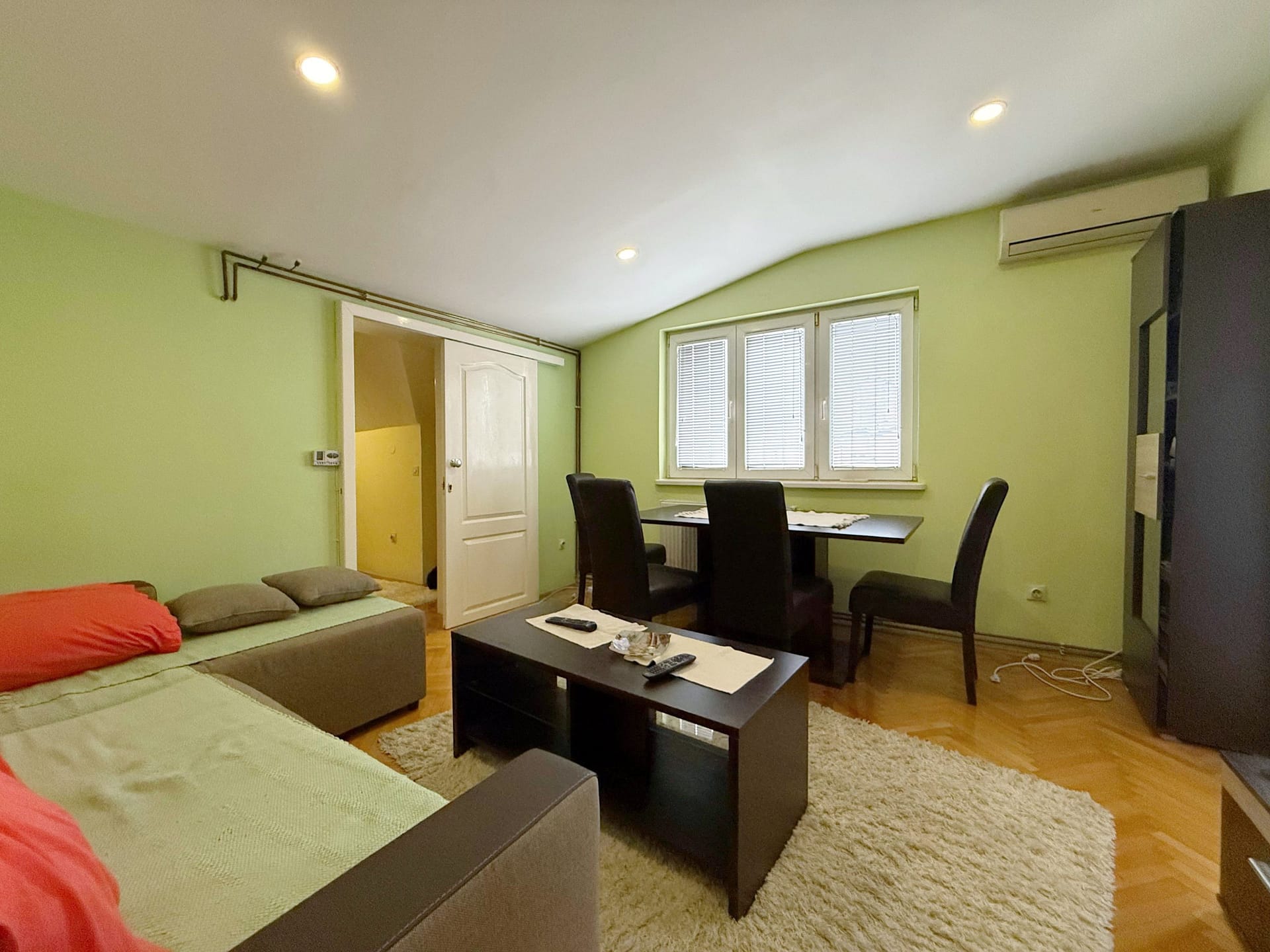 Prodaja-Timocka-dnevna-soba-1-scaled