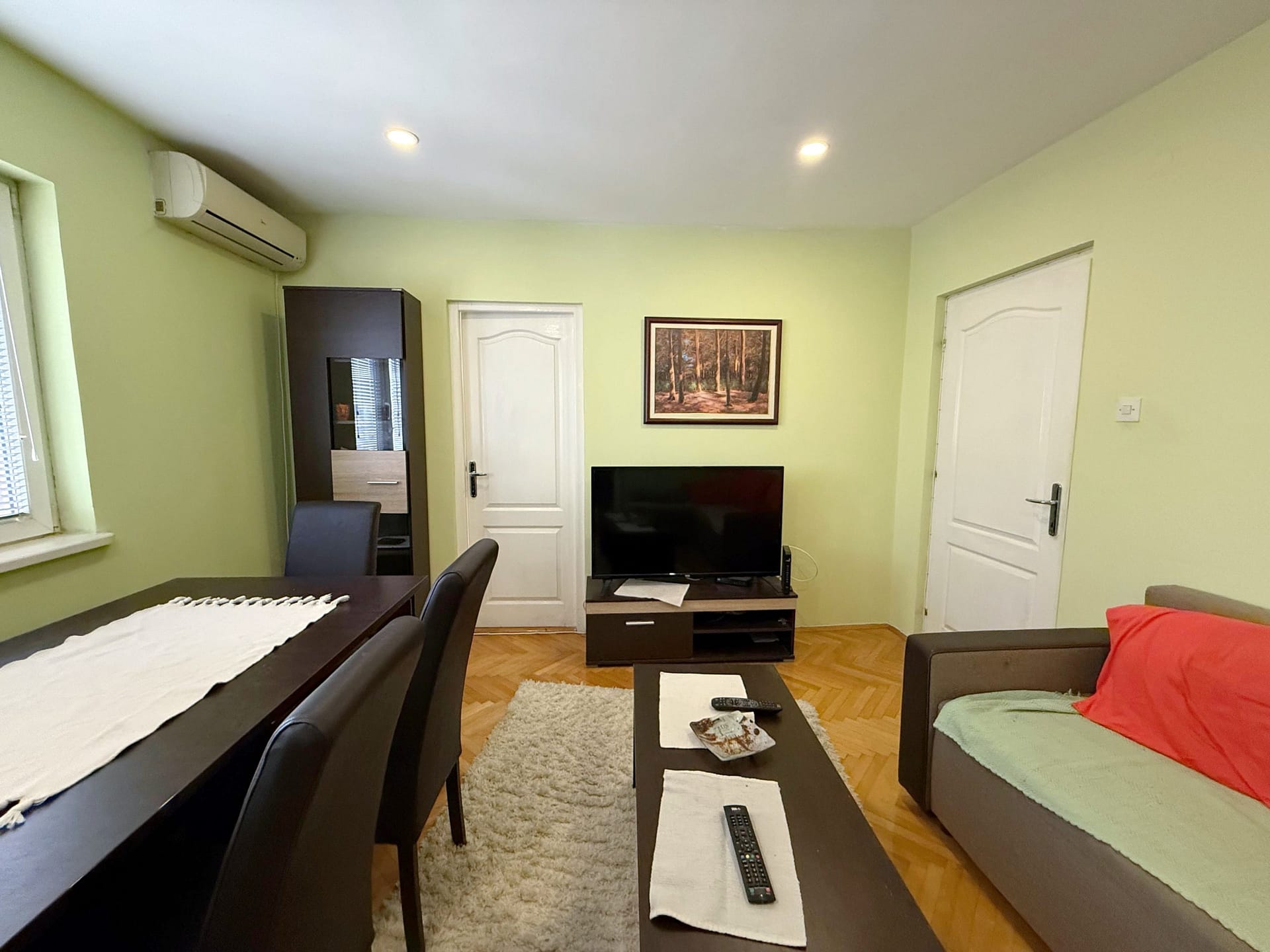 Prodaja-Timocka-dnevna-soba-3-scaled