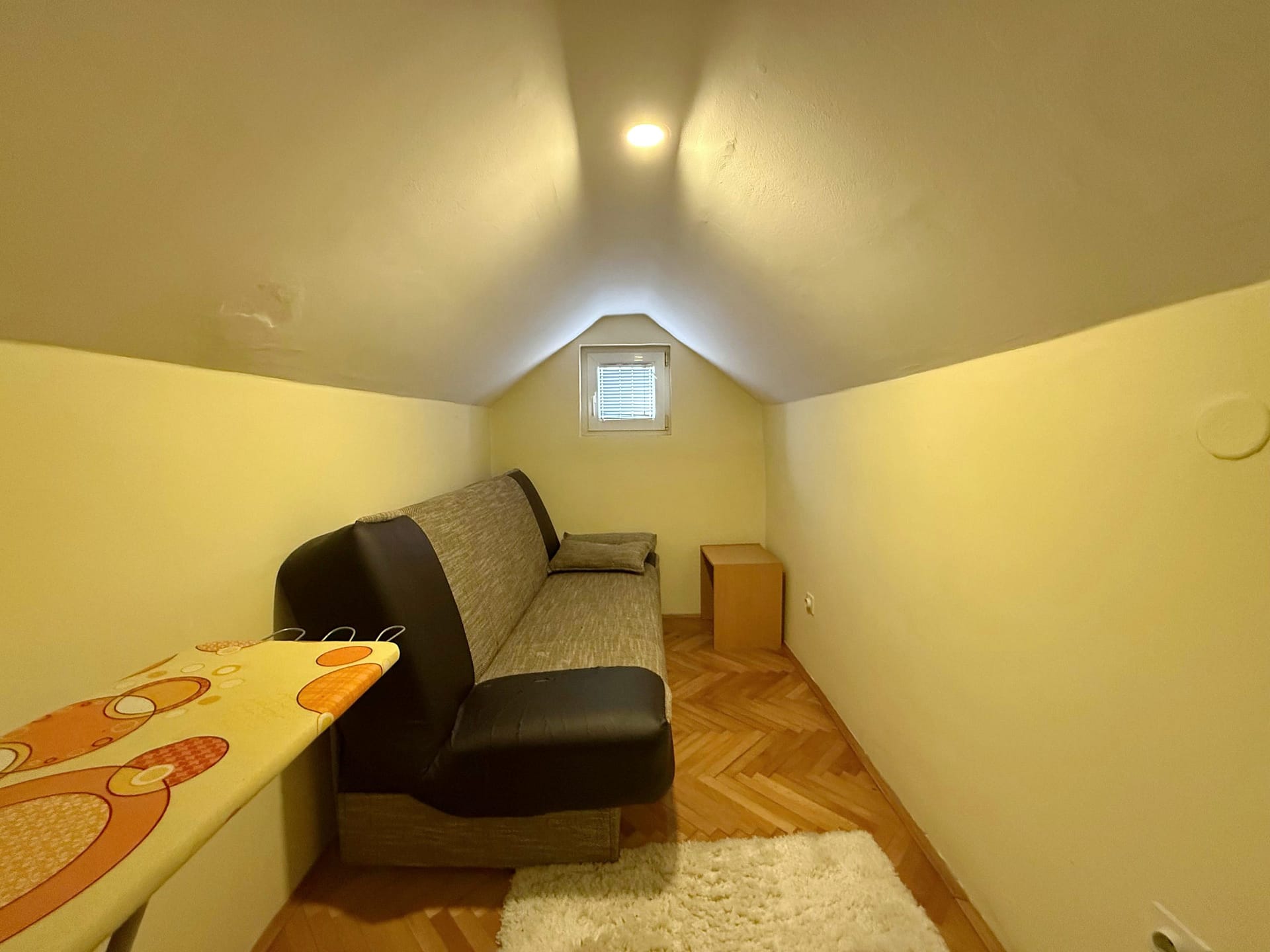 Prodaja-Timocka-spavaca-soba-2-scaled