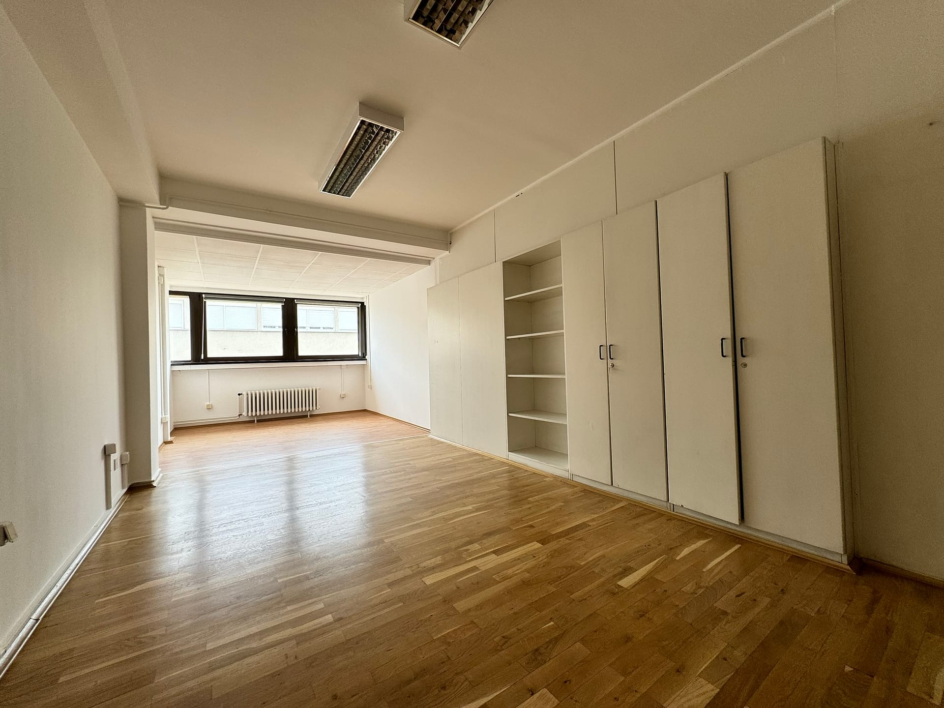 Prodaja-poslovnog-prostora-Beograd-Vracar-Beogradska-6