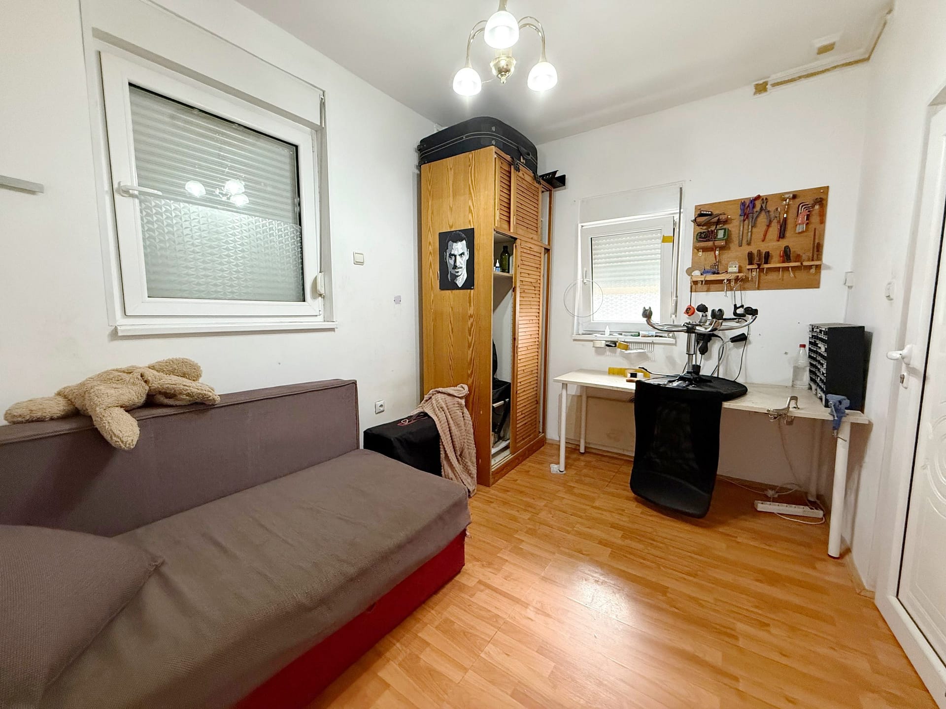 Prodaja-stan-Visnjicka-banja-spavaca-soba-2-scaled