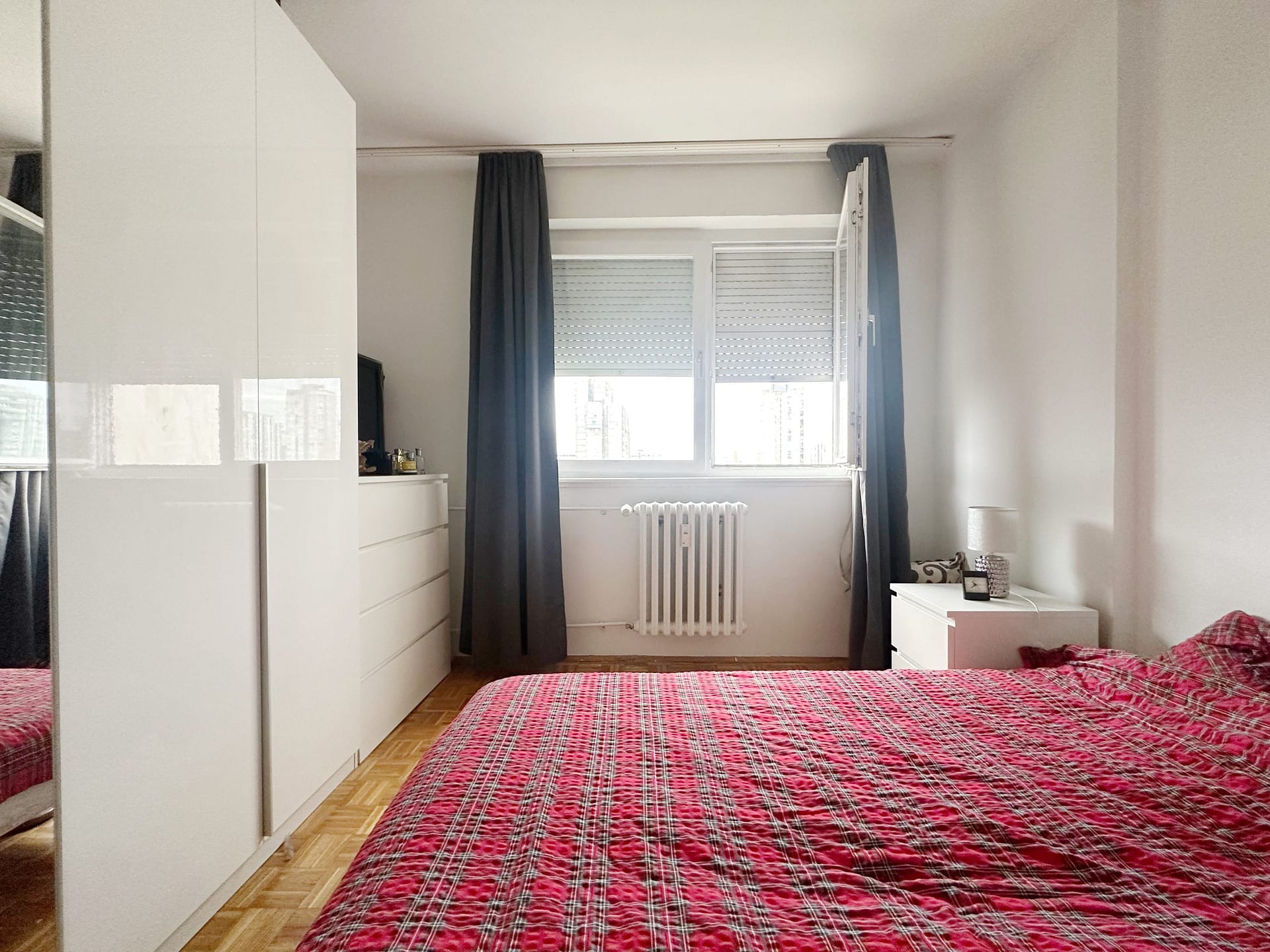 Prodaja-stanova-Blok-63-spavaca-soba-1-scaled