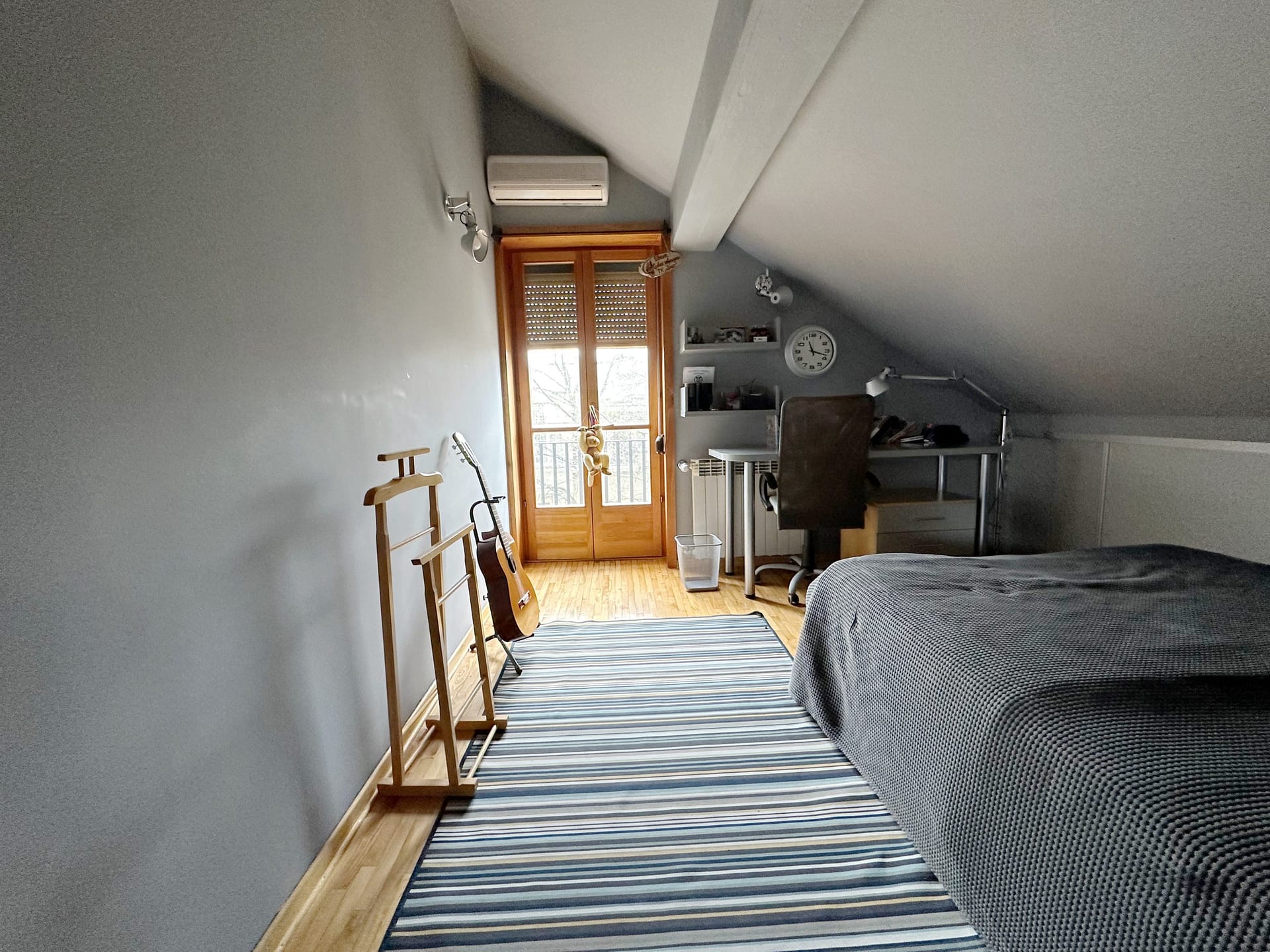 Prodaja-stanova-Dedinje-spavaca-soba-2-scaled