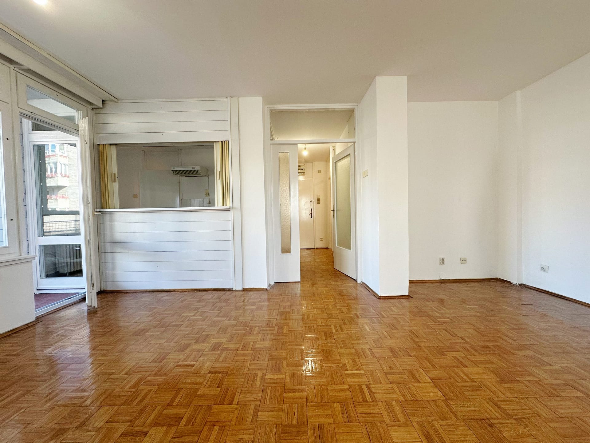 dnevni-boravak-ka-kuhinji-scaled