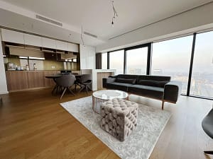 West 65 Kula Prostor dnevnog boravka, trpezarije i kuhinje