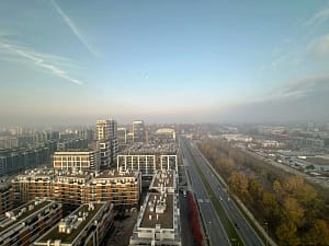 West 65 Kula Panoramski pogled kroz prozor