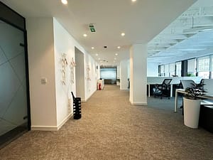 Izdavanje kancelarija centar stari grad open space 1