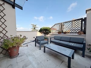 Prodaja Vojvode Milenka terasa 2 scaled