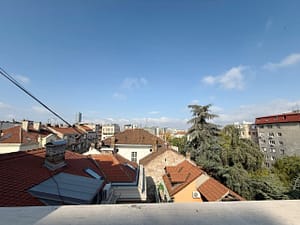 Prodaja Vojvode Milenka terasa pogled scaled