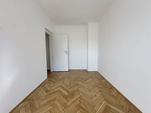 Prodaja stanova Brace Jerkovic Piva Karamatijevica spavaca soba iz drugog ugla scaled