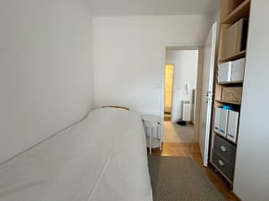 Prodaja stanova Mirijevo Marije Crnobori spavaca soba drugi ugao scaled