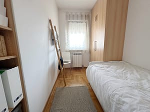 Prodaja stanova Mirijevo Marije Crnobori spavaca soba scaled