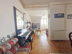 Prodaja stanova Vracar Kalenic ulazni hodnik scaled