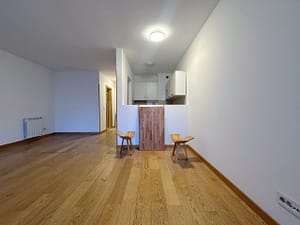 Prodaja stanova Zemunske kapije pogled na trpezariju scaled