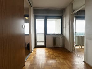Prodaja stanova Crveni krst (Jovana Rajića) (1)